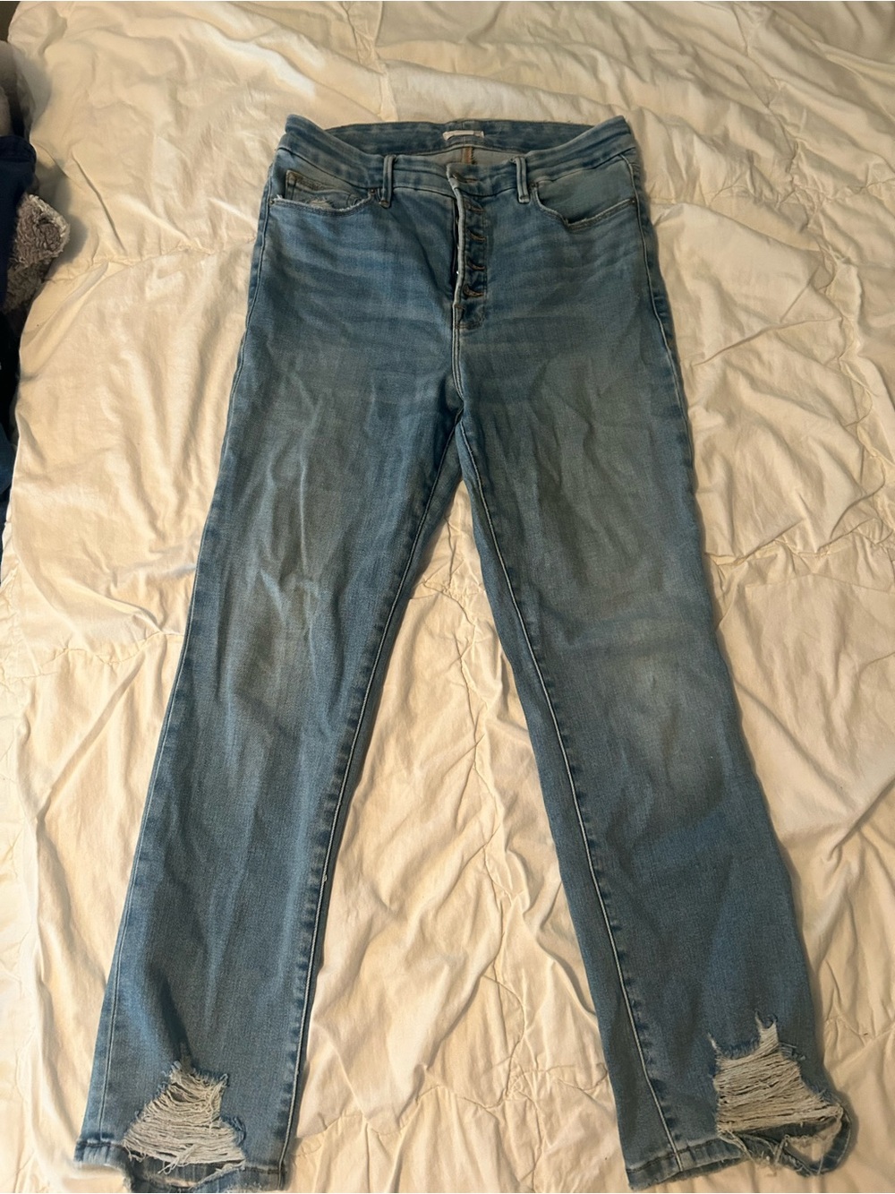 Good American Light Blue Straight Leg Button-Fly Jeans